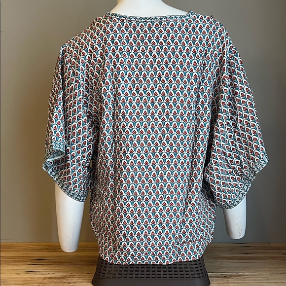 NWT Max Studio Vneck Top Size Small - Picture 4 of 7